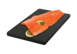 Fresh Atlantic salmon fillet with skin, 1 kg