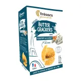 Butter crackers with cheese and honey